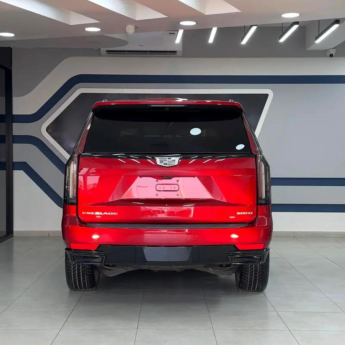 Cadillac Escalade Sport-13-13