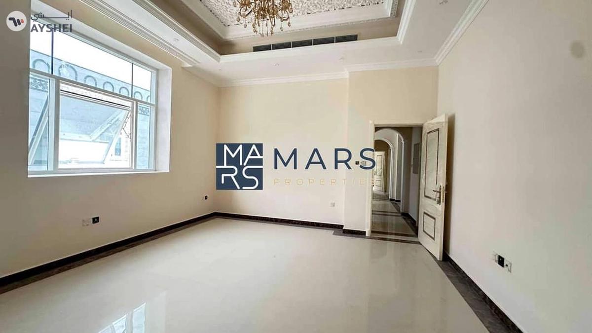 π Luxurious 5-Bedroom Villa for Sale in Hoshi, Sharjah | AED 4,800,000 π-23-23