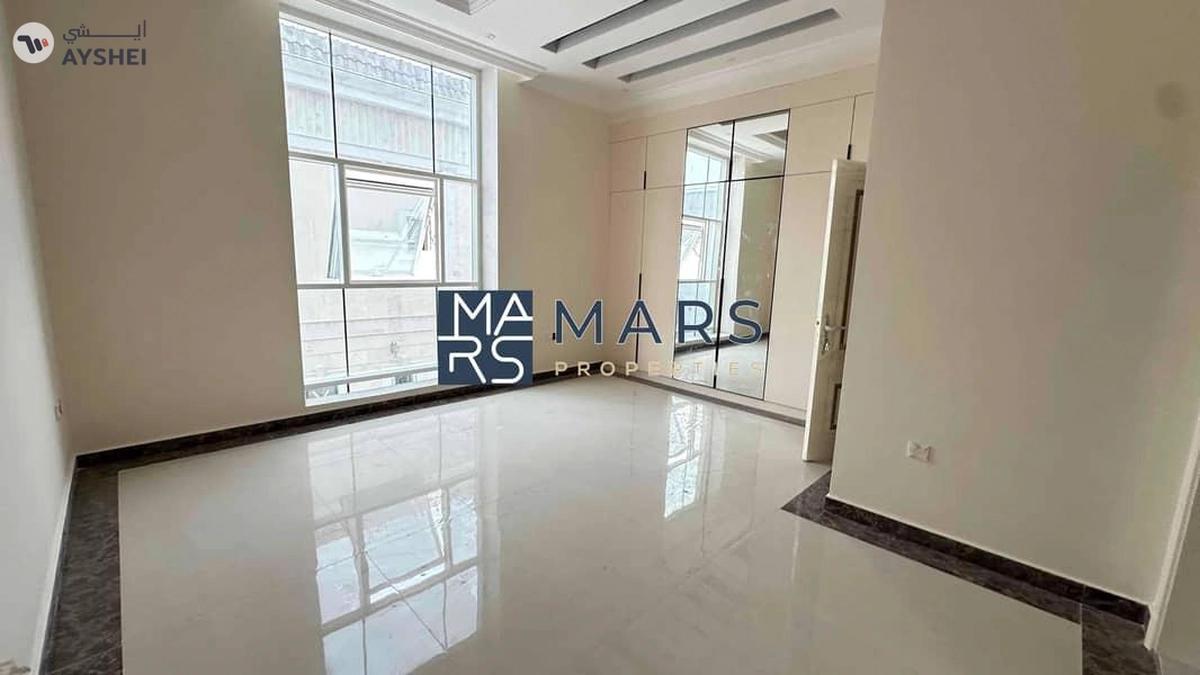 π Luxurious 5-Bedroom Villa for Sale in Hoshi, Sharjah | AED 4,800,000 π-28-28