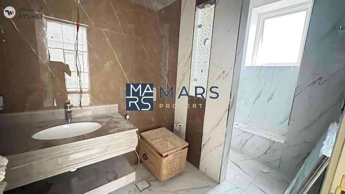 π Luxurious 5-Bedroom Villa for Sale in Hoshi, Sharjah | AED 4,800,000 π-29-29