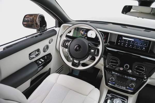 2026 ROLLS-ROYCE PHANTOM EWB WITH WARRANTY AND SERVICE CONTRACT