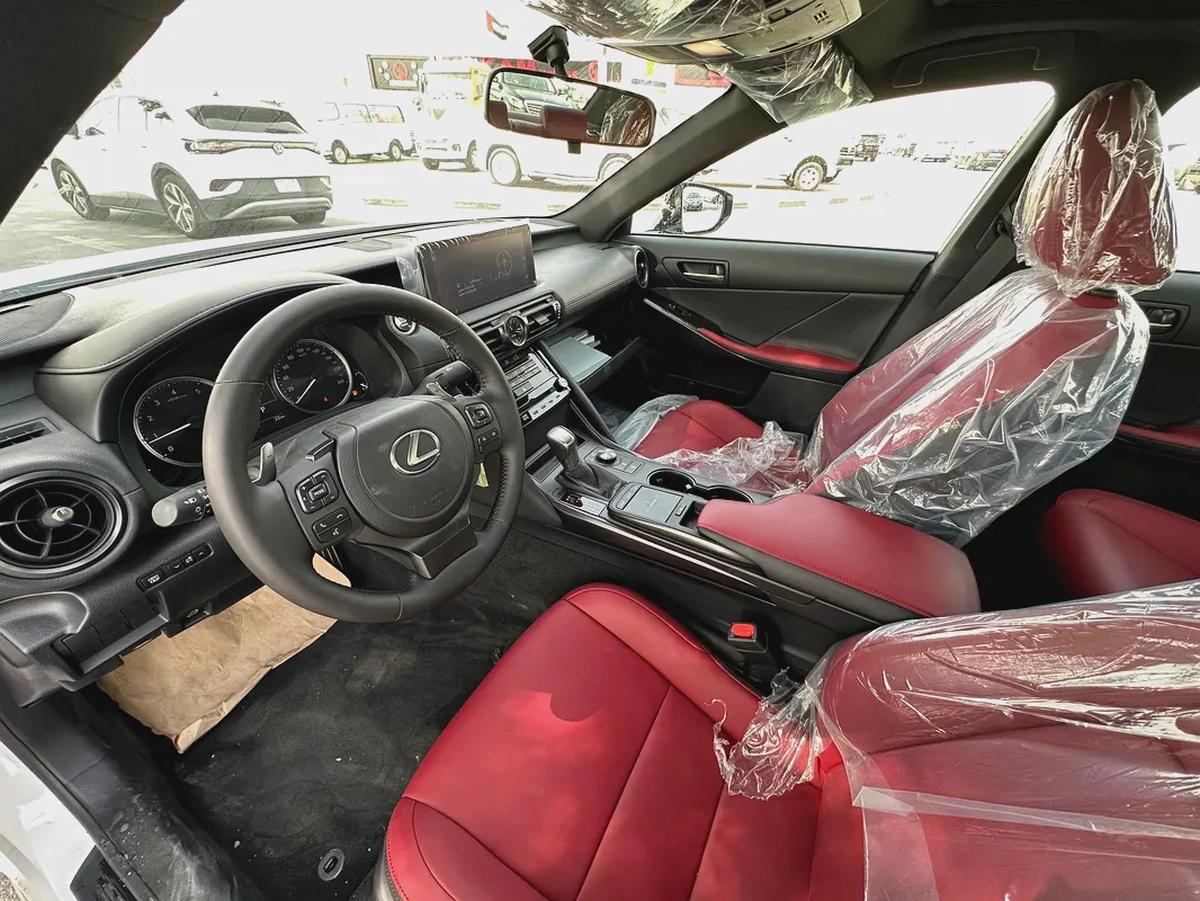 2025 Lexus IS 300 - GCC Specs - Brand New-11-11