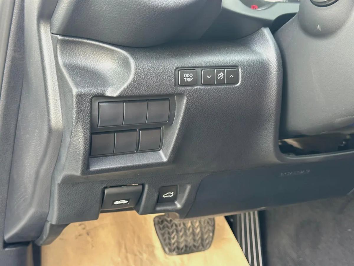 2025 Lexus IS 300 - GCC Specs - Brand New-12-12
