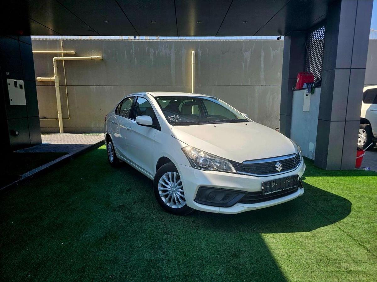 Suzuki Ciaz GCC/ 1.5 V4/ NON ACCIDENT/ LOW MILEAGE/ EXCELLENT CONDITION-2-2