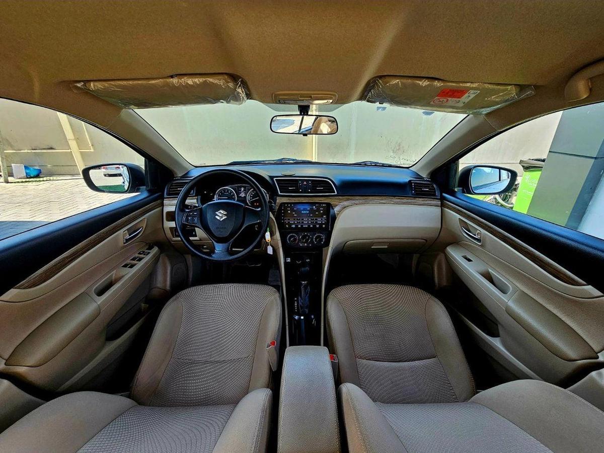 Suzuki Ciaz GCC/ 1.5 V4/ NON ACCIDENT/ LOW MILEAGE/ EXCELLENT CONDITION-12-12