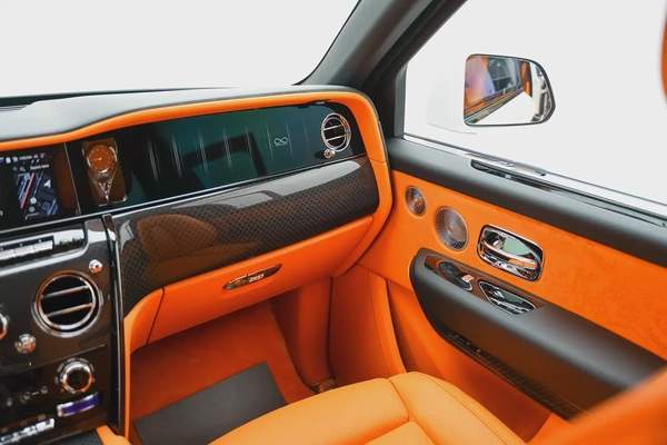 2026 ROLLS-ROYCE CULLINAN BLACK BADGE WITH WARRANTY AND SERVICE CONTRACT