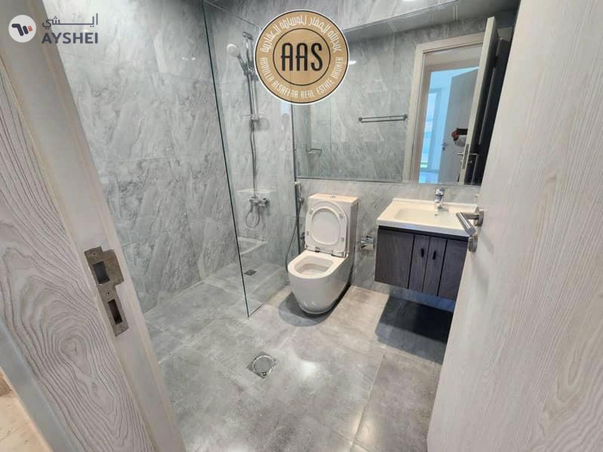 Like a brand new 2bhk//lavish interior//rent100k//all amenities//in arjan-12-12