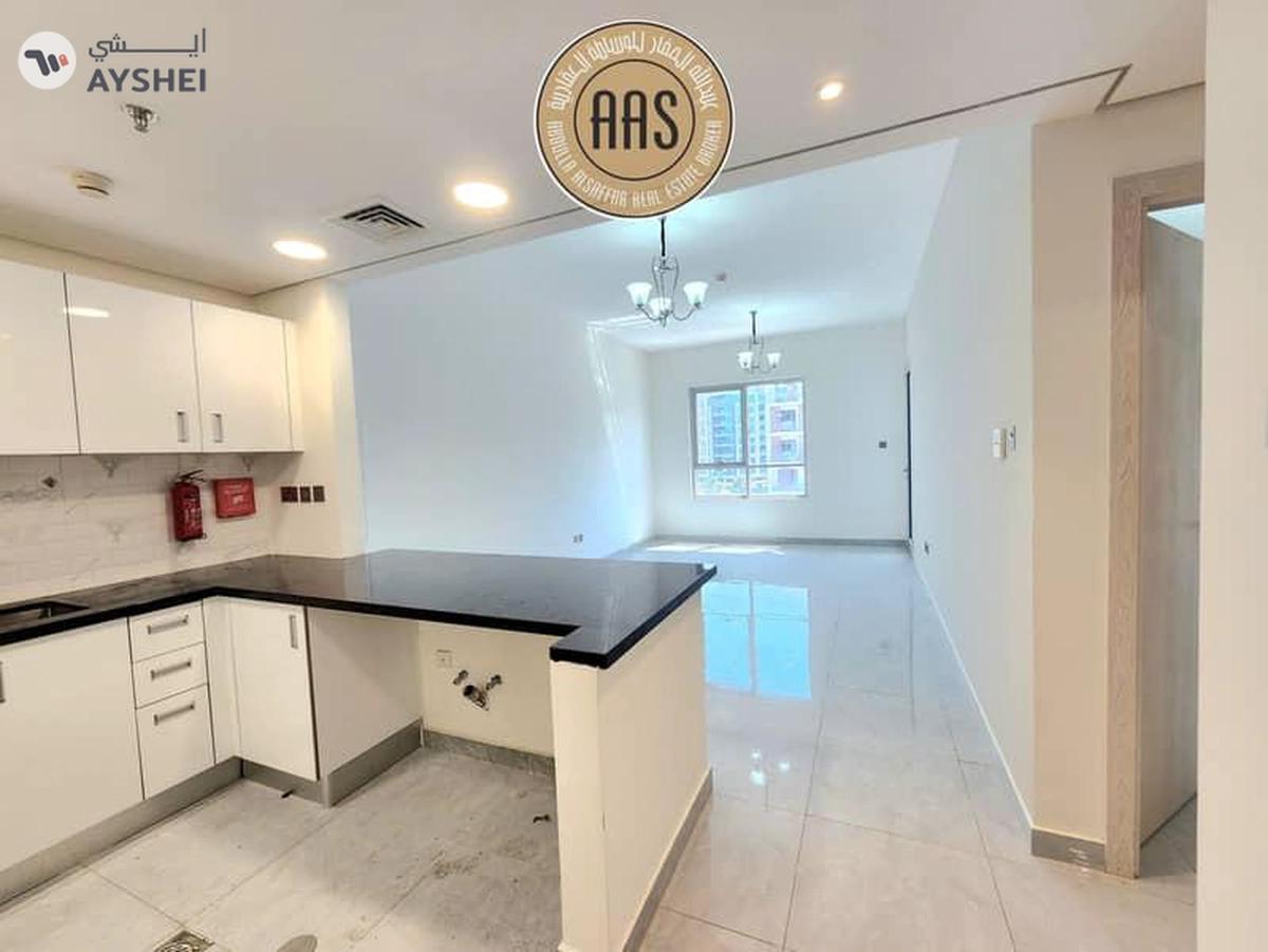 Like a brand new 2bhk//lavish interior//rent100k//all amenities//in arjan-0-landscape