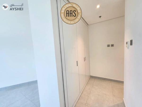 Like a brand new 2bhk//lavish interior//rent100k//all amenities//in arjan