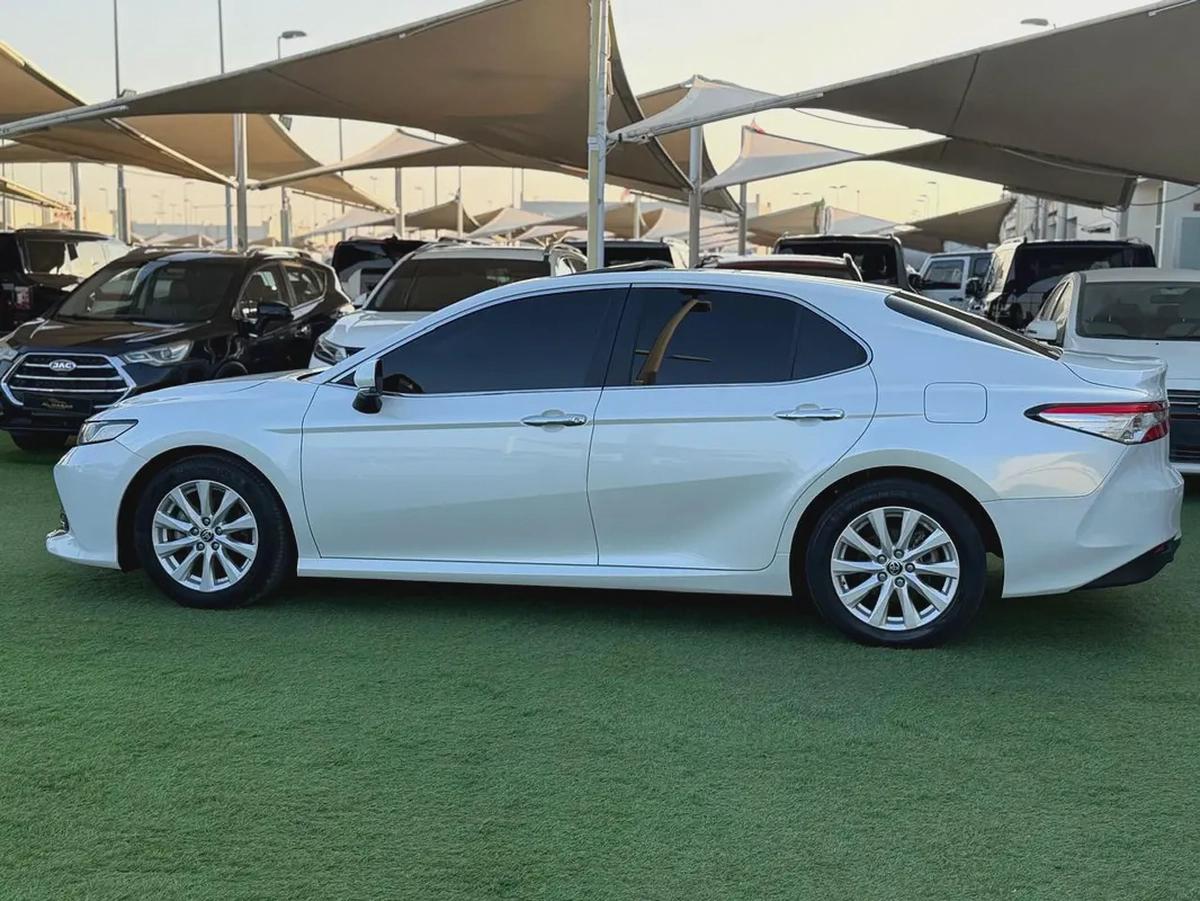CAMRY 2020 MODEL FREE ACCIDENT FIRST OWNER 130000KM ORIGINAL PAINT EXCELLENT CONDITION-5-5