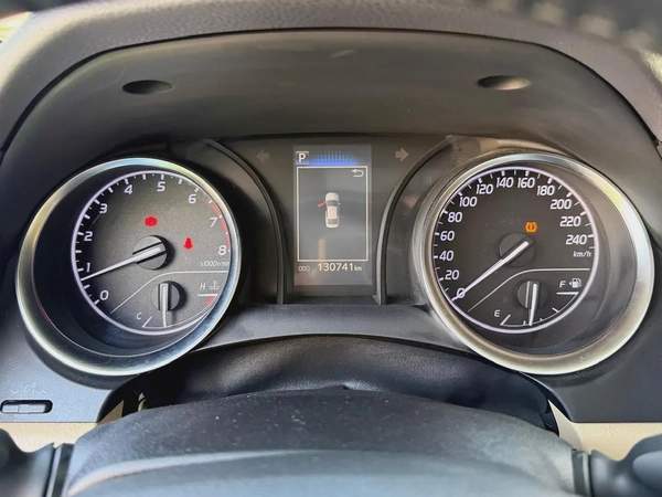 CAMRY 2020 MODEL FREE ACCIDENT FIRST OWNER 130000KM ORIGINAL PAINT EXCELLENT CONDITION