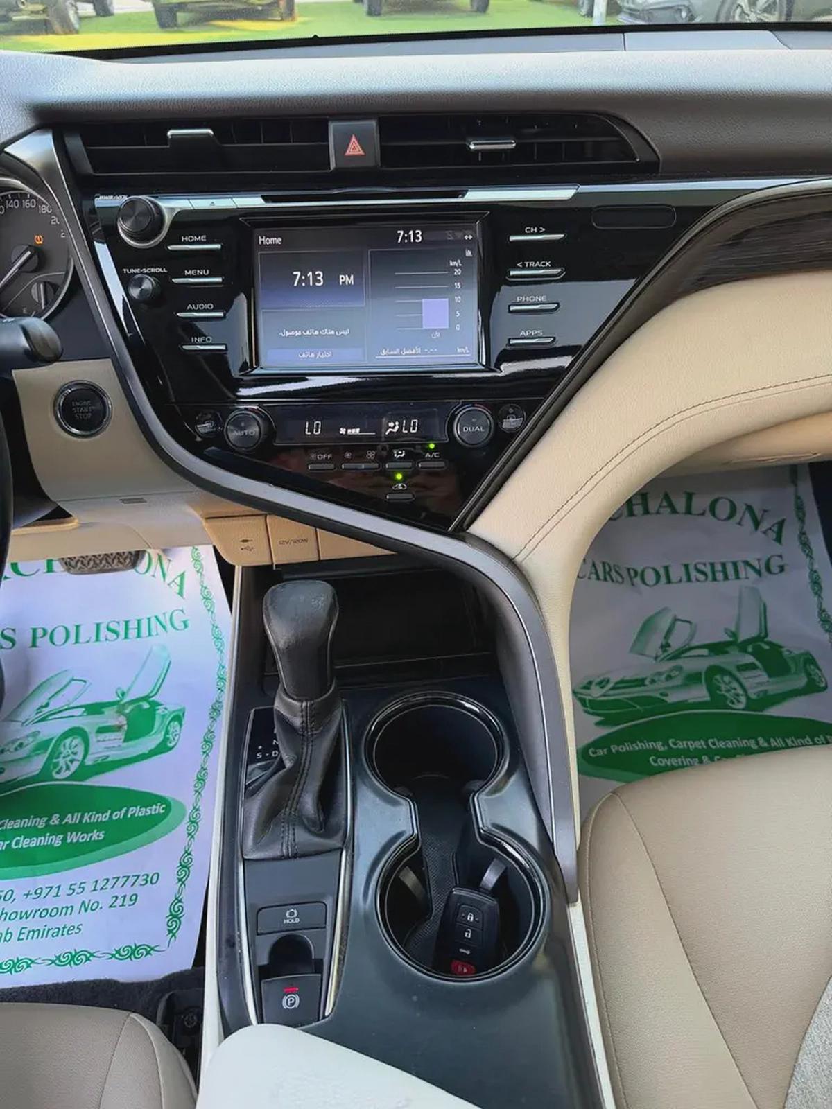CAMRY 2020 MODEL FREE ACCIDENT FIRST OWNER 130000KM ORIGINAL PAINT EXCELLENT CONDITION-9-9
