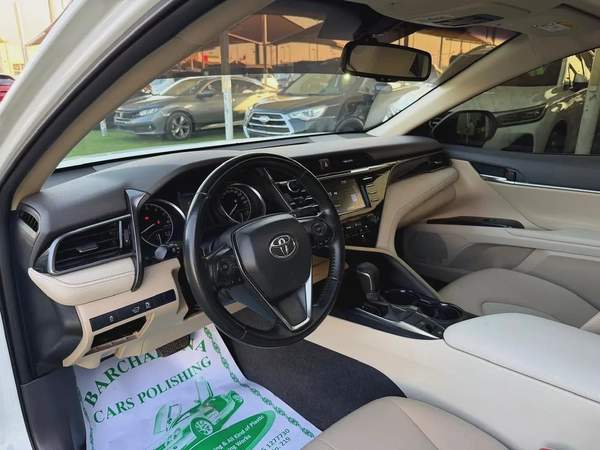 CAMRY 2020 MODEL FREE ACCIDENT FIRST OWNER 130000KM ORIGINAL PAINT EXCELLENT CONDITION