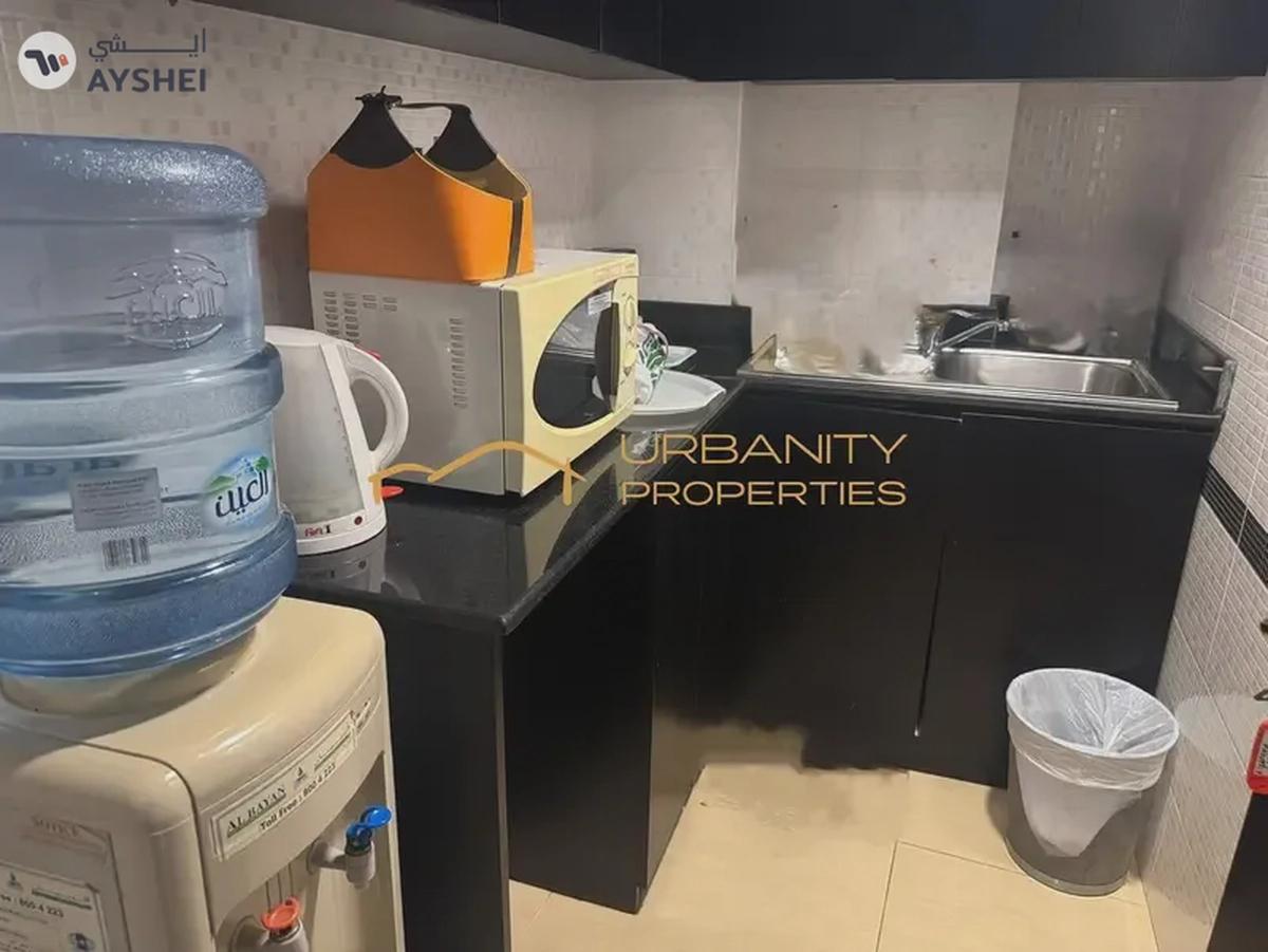 Fully Furnished Office | Prime Business Bay Location | 938 Sqft-4-4