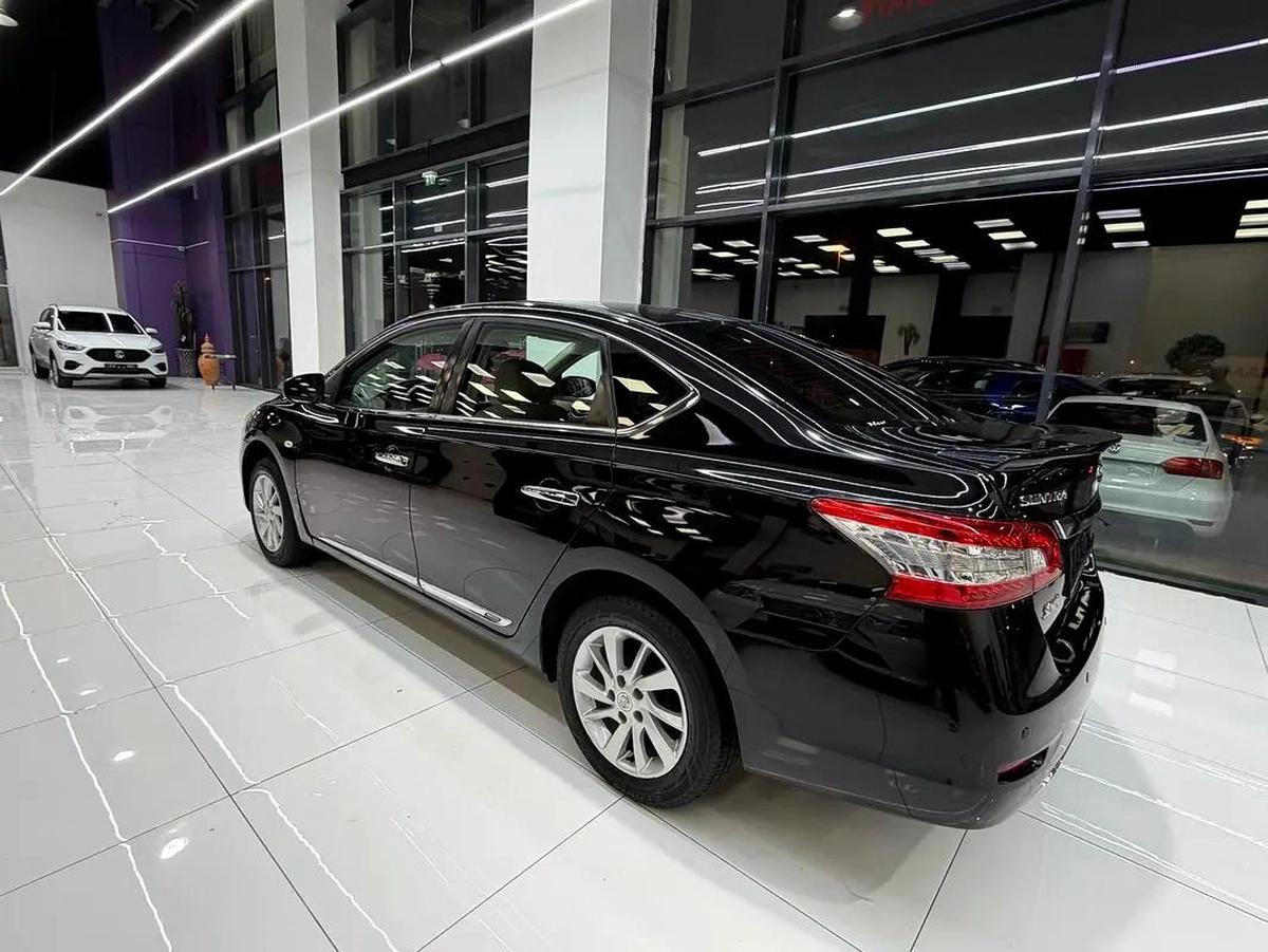 Nissan Sentra 1.8 SV GCC-5-5
