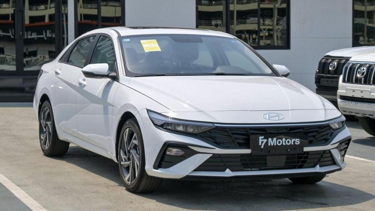 Hyundai Elantra-0-0