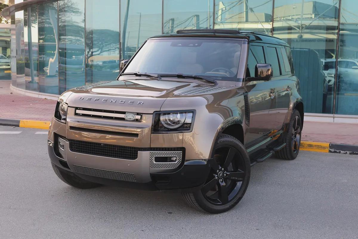 LAND ROVER DEFENDER ( 110 X-DYNAMIC HSE ) - GCC SPECS - 5 YEARS UNDER WARRANTY - ACCIDENT FREE --0-0