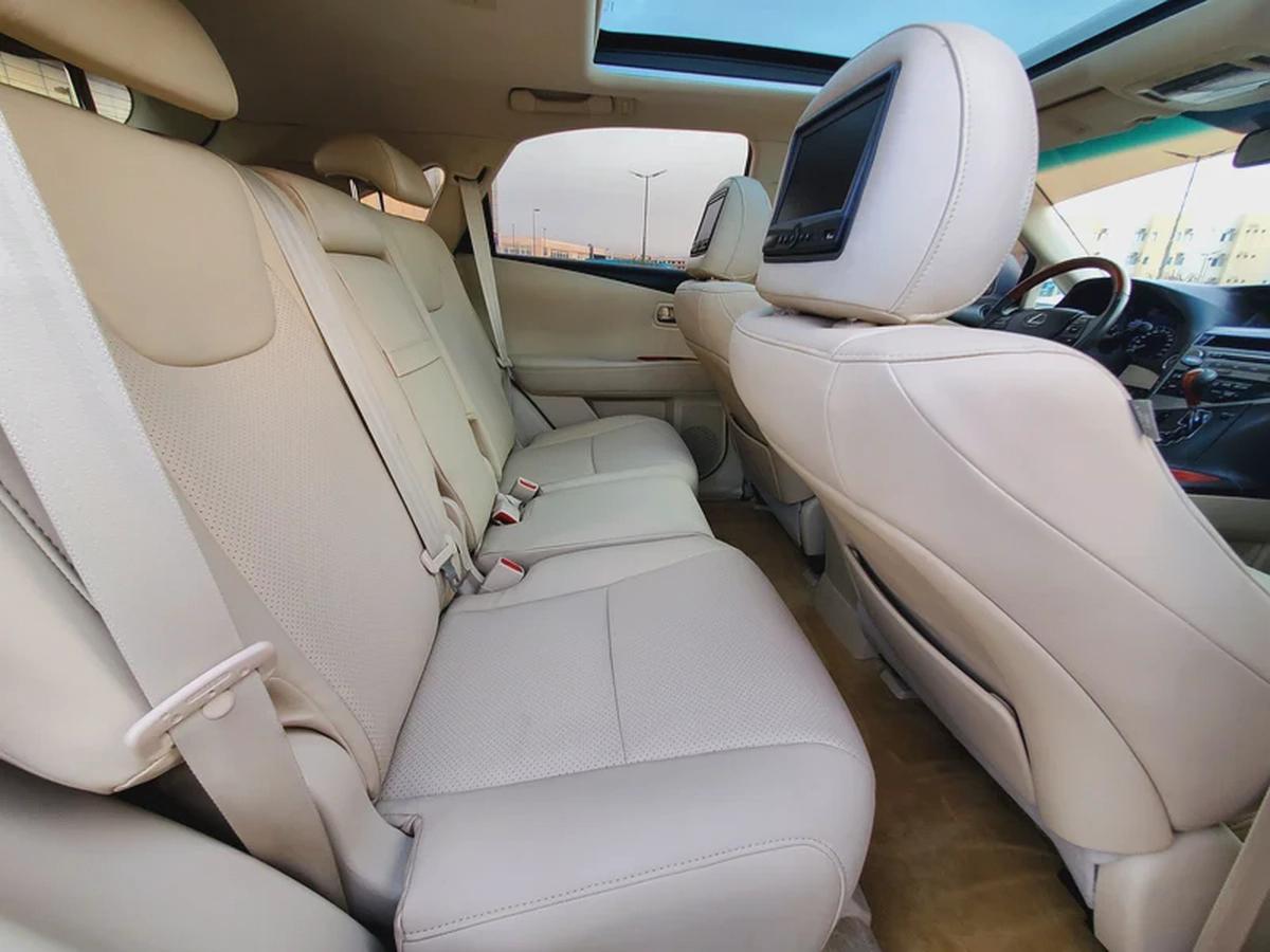 LEXUS RX350 2009 G.C.C FULL OPTION PANORAMIC ROOF IN EXCELLENT CONDITION-3-3