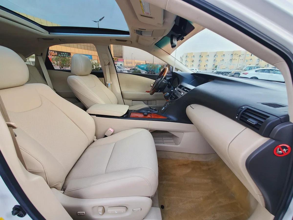 LEXUS RX350 2009 G.C.C FULL OPTION PANORAMIC ROOF IN EXCELLENT CONDITION-4-4