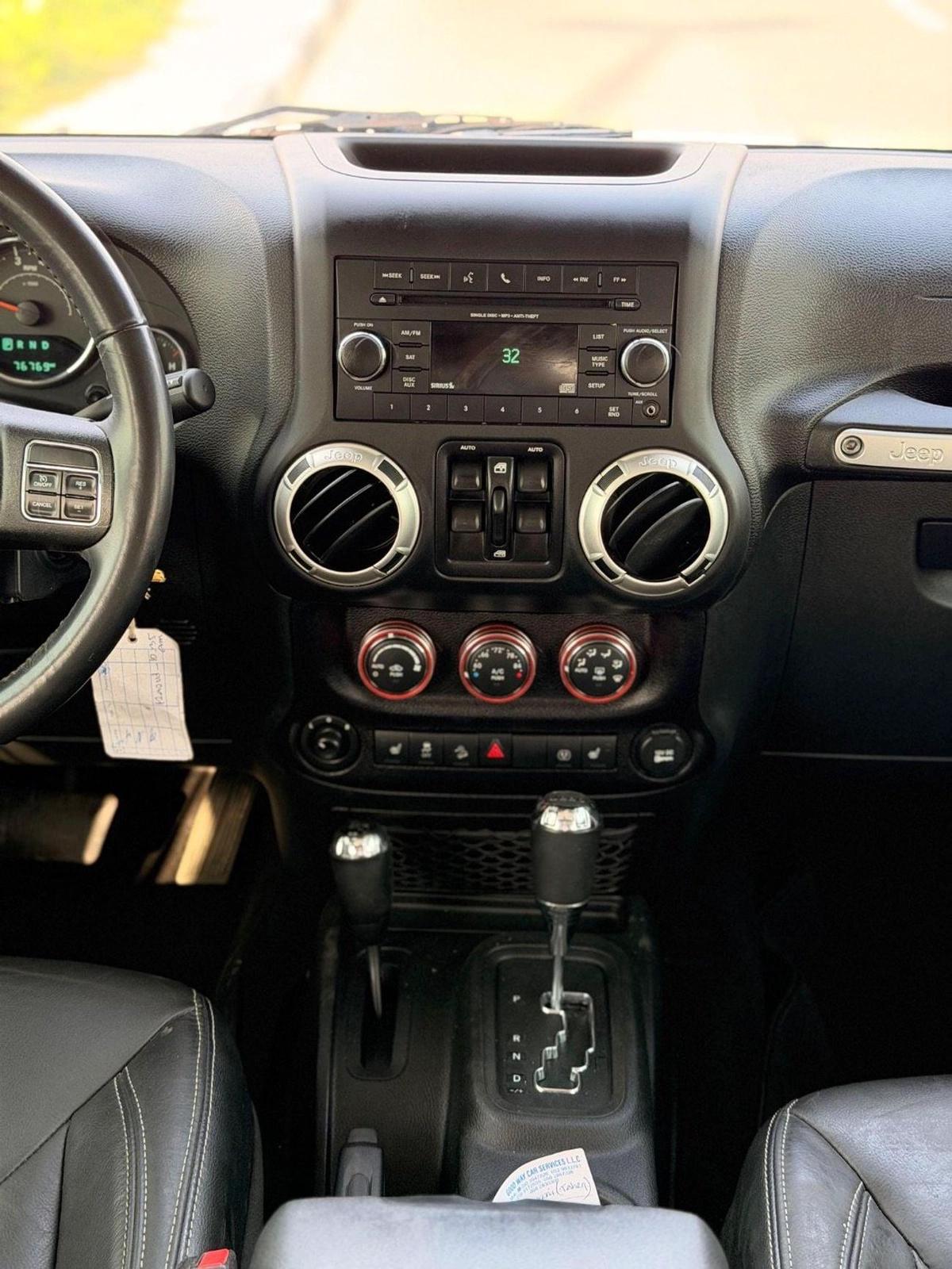 Jeep Wrangler Unlimited Rubicon 3.6L-6-6