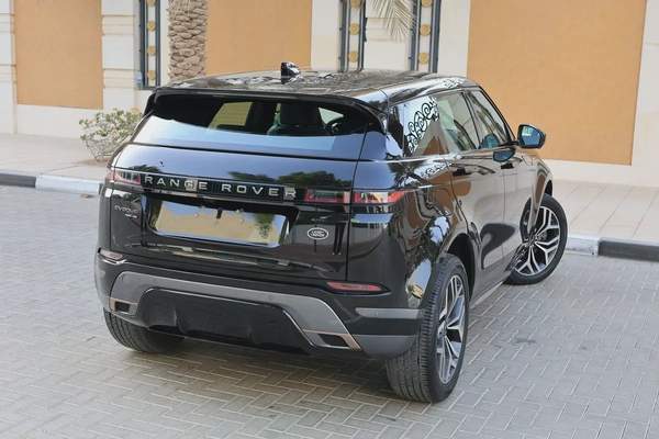 EVOQUE P250 HSE - GCC SPECS - FULL SERVICE HISTORY - ACCIDENT FREE - UNDER WARRANTY -