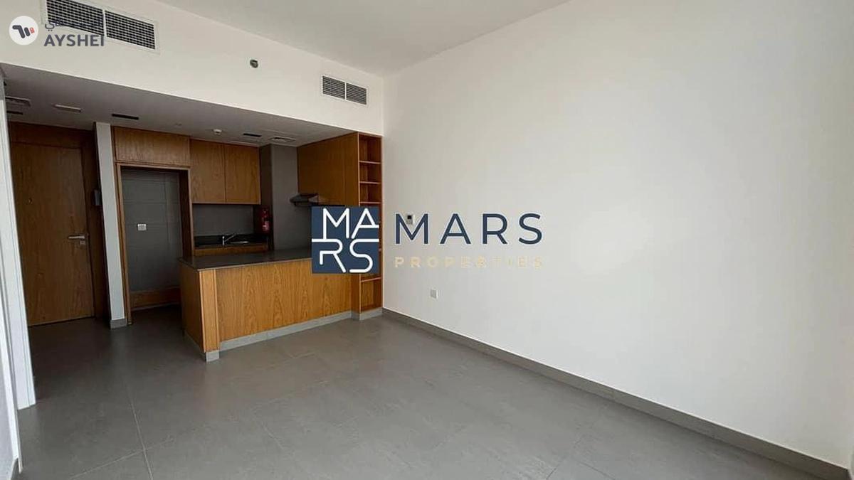 Top-Floor 1BHK with Stunning Views and Privacy-7-7