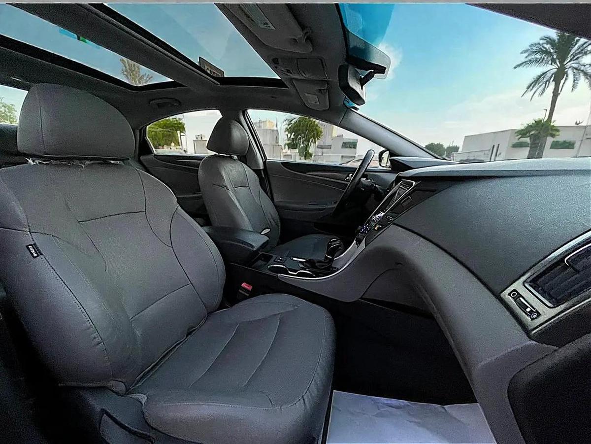 HYUNDAI SONATA | HYBRID | LIMITED | FREE ACCIDENT | WELL MAINTAINED-9-9