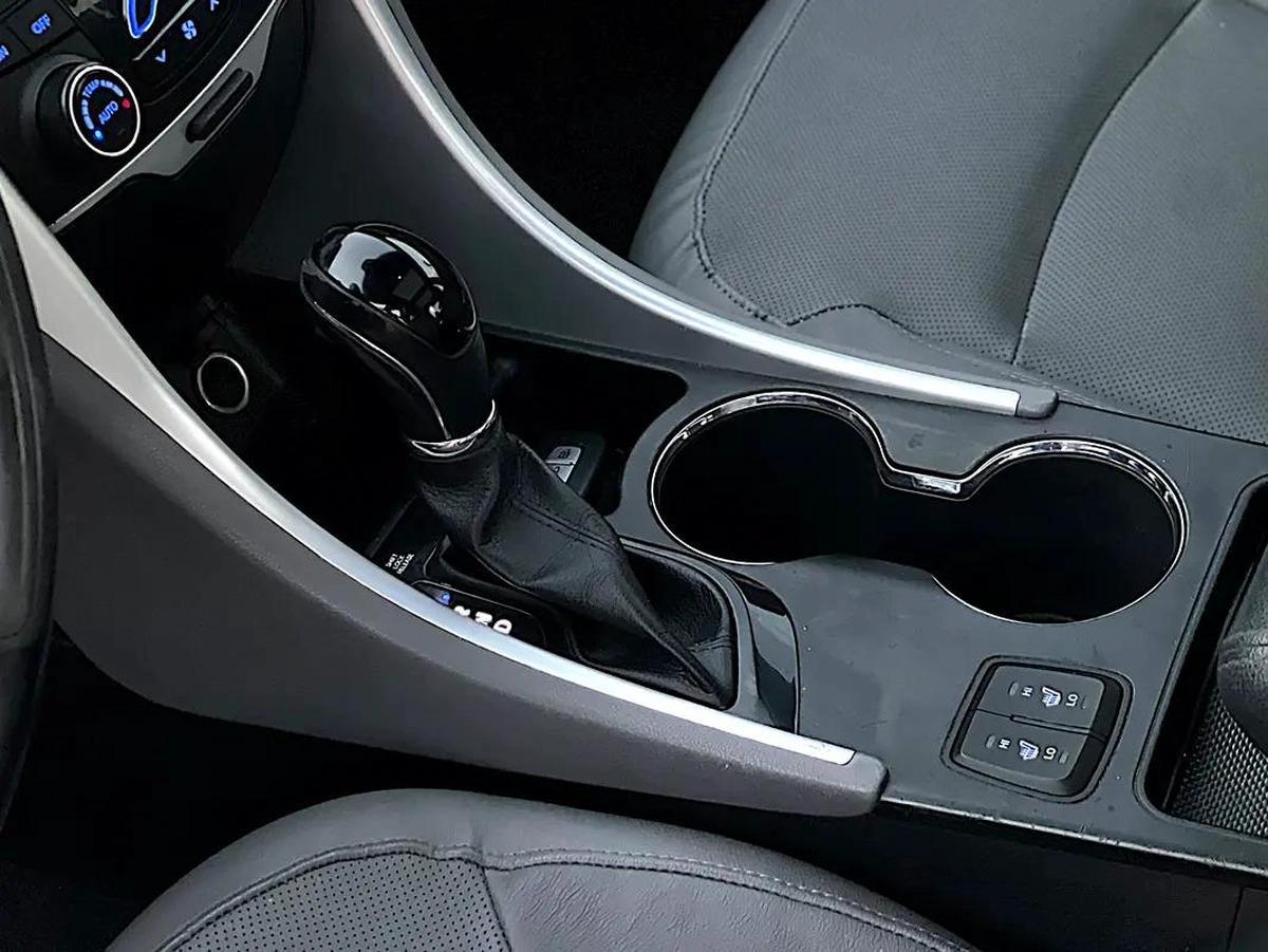 HYUNDAI SONATA | HYBRID | LIMITED | FREE ACCIDENT | WELL MAINTAINED-5-5