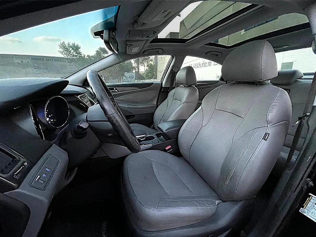 HYUNDAI SONATA | HYBRID | LIMITED | FREE ACCIDENT | WELL MAINTAINED-11-11