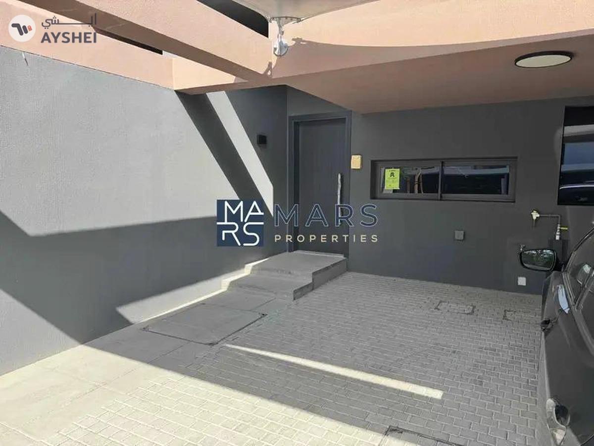 | Brand New 2 Bedroom Townhouse | Maids Room | Private Garden |-2-2