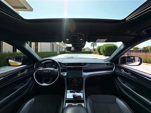 AED 2,070 P.M | 0% DOWN PAYMENT | JEEP GRAND CHEROKEE | AGENCY WARRANTY & SERVICE CONTRACT | GCC