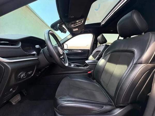 AED 2,070 P.M | 0% DOWN PAYMENT | JEEP GRAND CHEROKEE | AGENCY WARRANTY & SERVICE CONTRACT | GCC