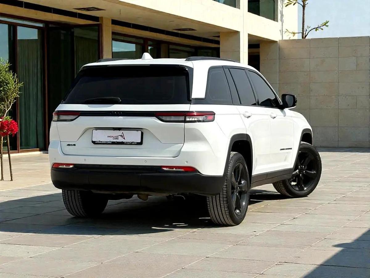 AED 2,070 P.M | 0% DOWN PAYMENT | JEEP GRAND CHEROKEE | AGENCY WARRANTY & SERVICE CONTRACT | GCC-6-6