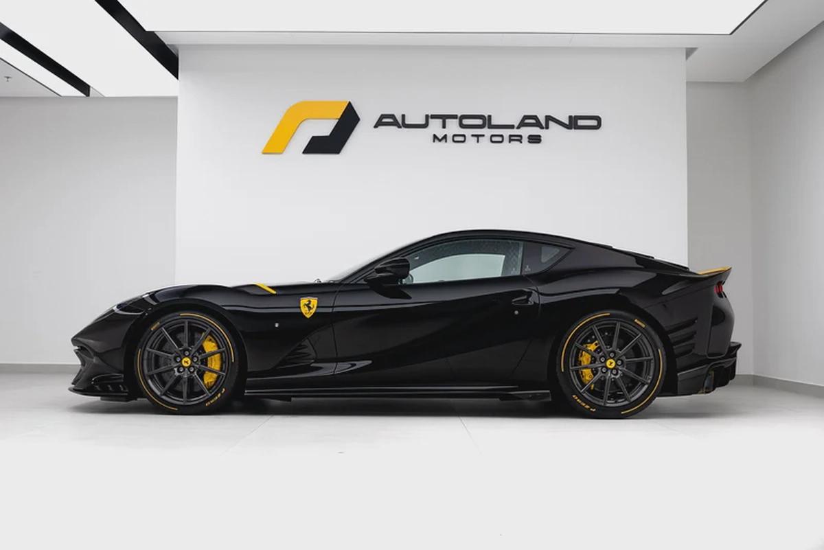 2023 FERRARI 812 COMPETZIONE.-2-2