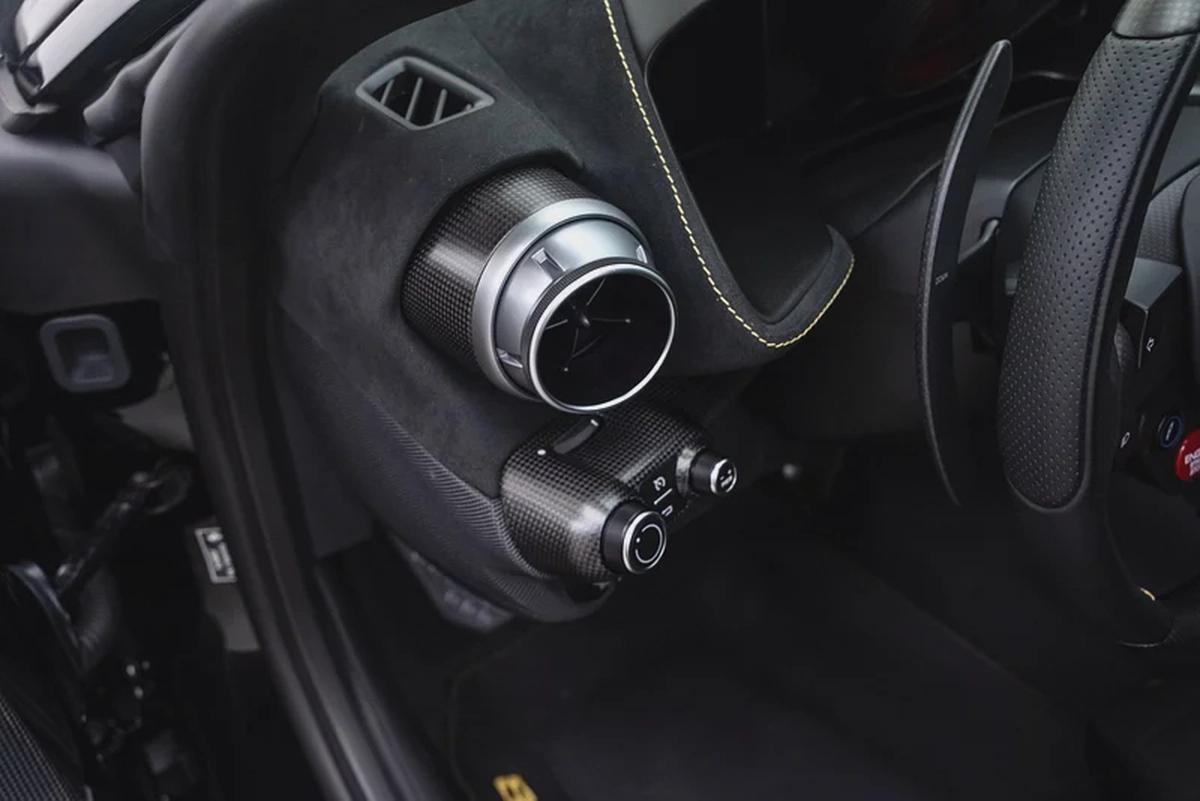 2023 FERRARI 812 COMPETZIONE.-8-8