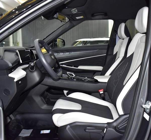 Geely CityRay ( 2026 Model ) in Grey Color GCC Specs