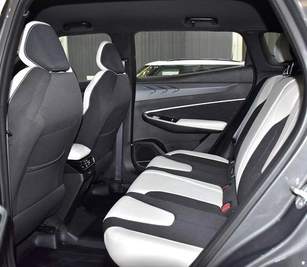 Geely CityRay ( 2026 Model ) in Grey Color GCC Specs