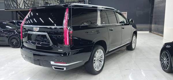 2025 CADILAC Escalad ESV // PLATINUM SPORT