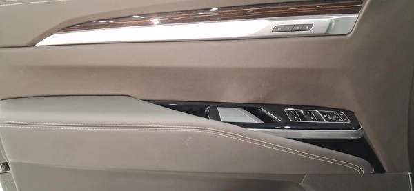 2025 CADILAC Escalad ESV // PLATINUM SPORT