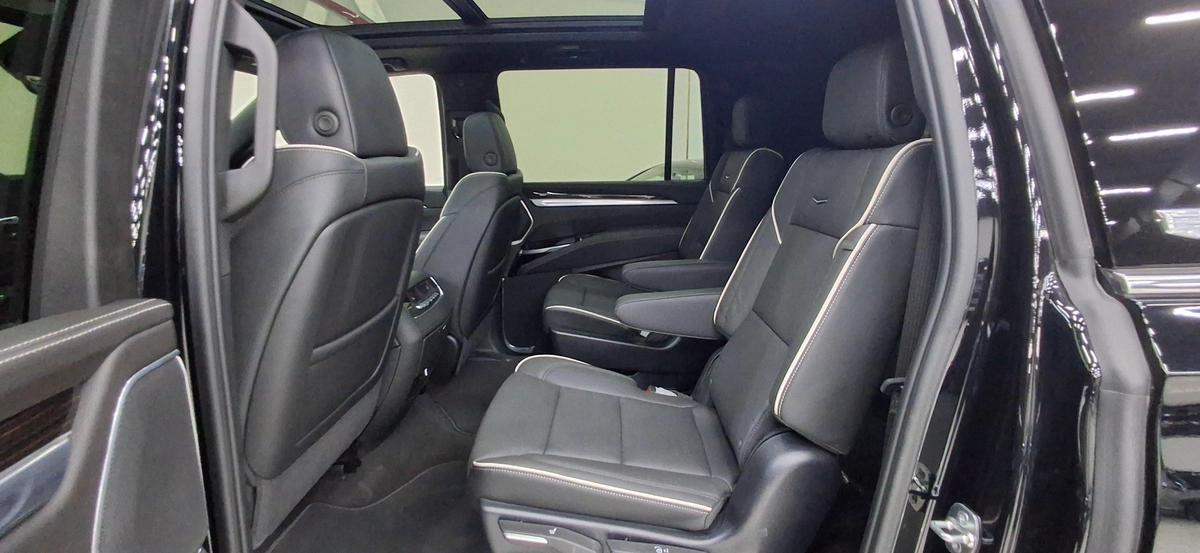 2025 CADILAC Escalad ESV // PLATINUM SPORT -6-6