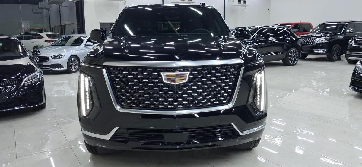 2025 CADILAC Escalad ESV // PLATINUM SPORT -2-2