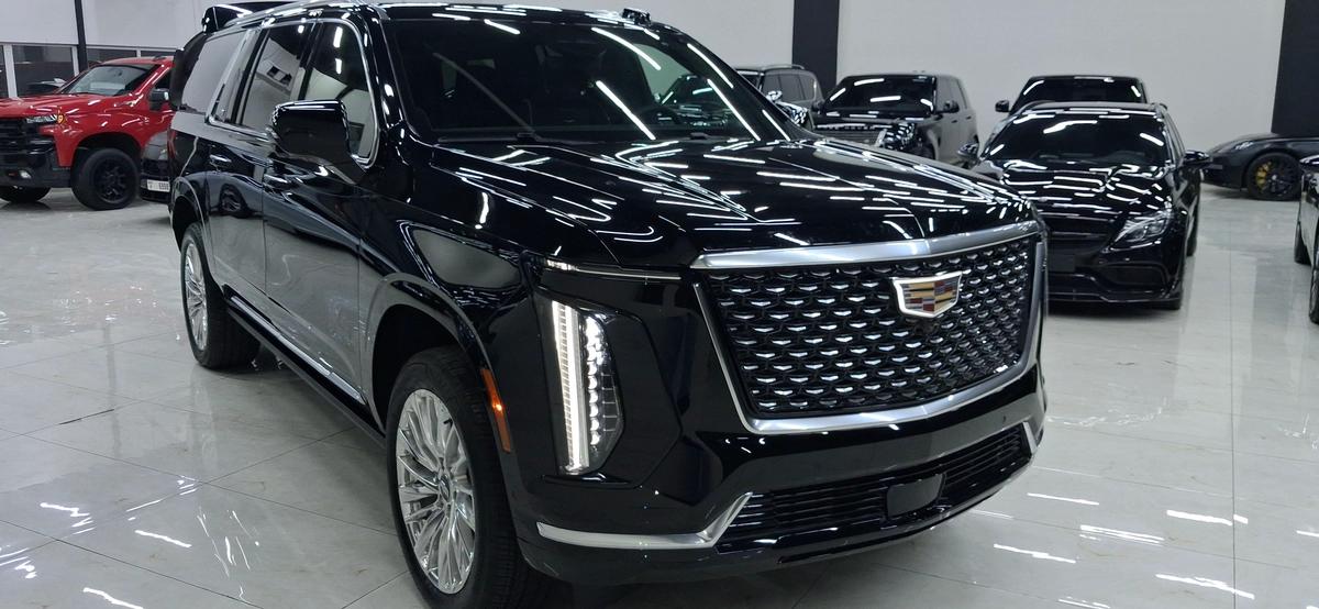 2025 CADILAC Escalad ESV // PLATINUM SPORT -0-0