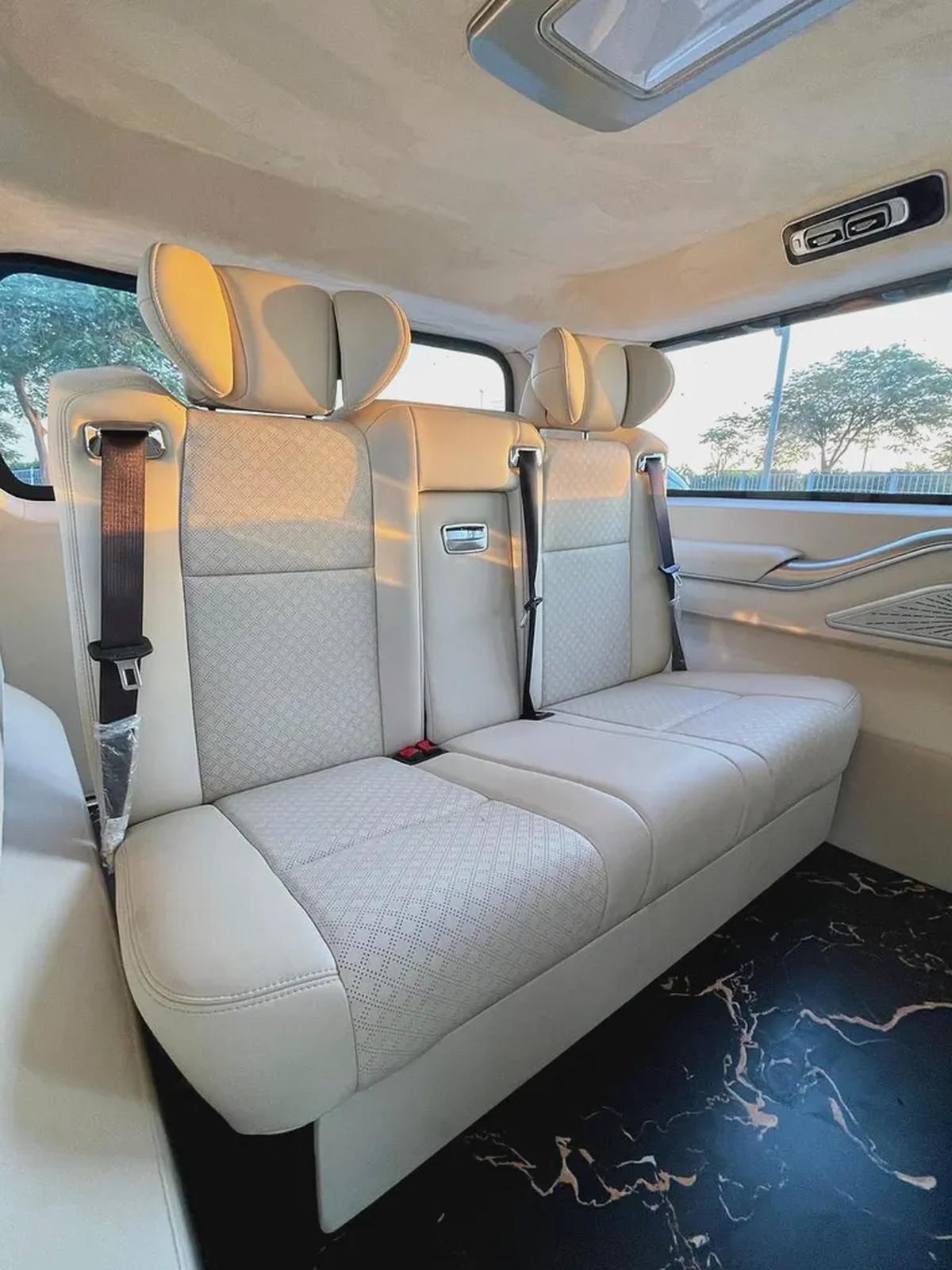 toyota hiace export only-9-9