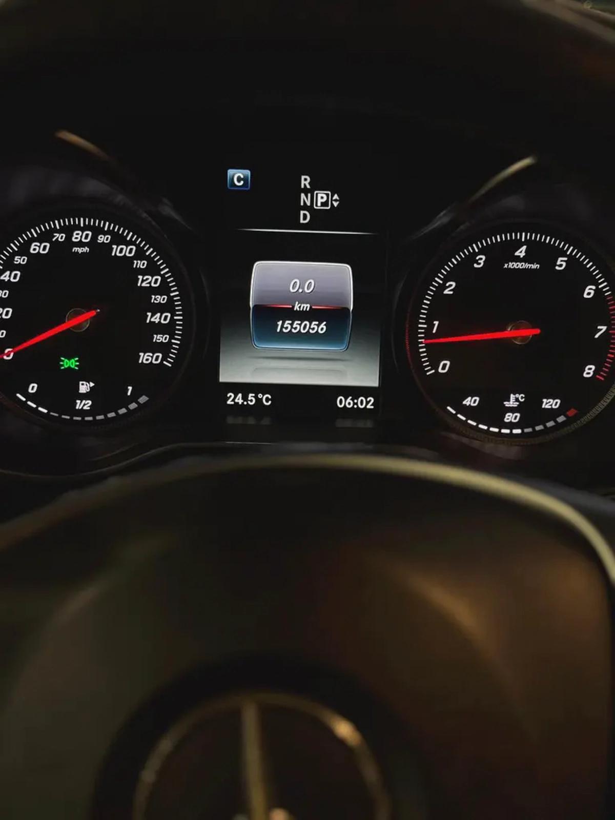 Mercedes-Benz C300 AMG 4MATIC | 2015 | Sport Luxury Sedan | Fully service | Excellent Condition-8-8