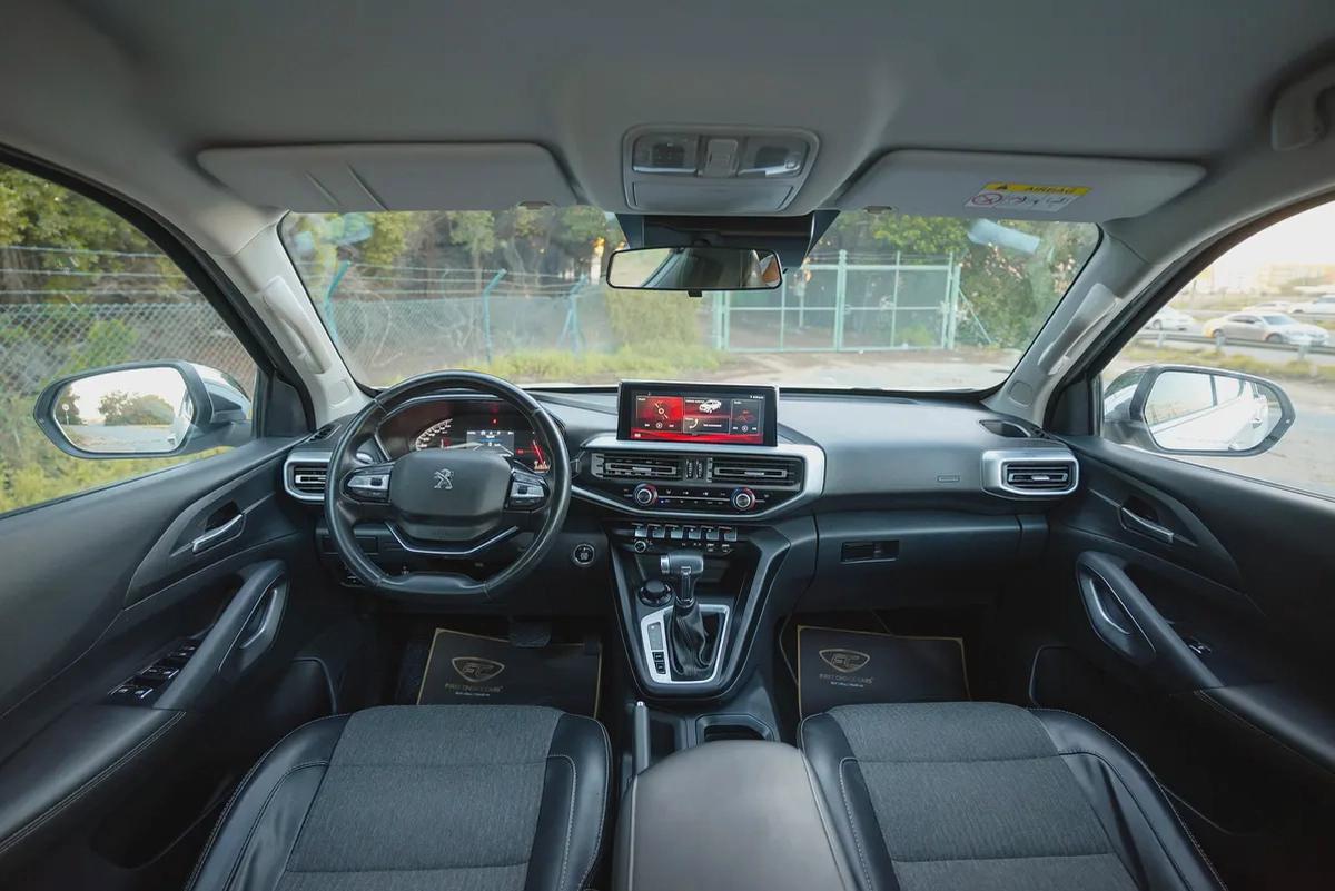 Landtrek | Double Cabin 4X4 | Automatic | GCC Specs | Ref#P18806-7-7