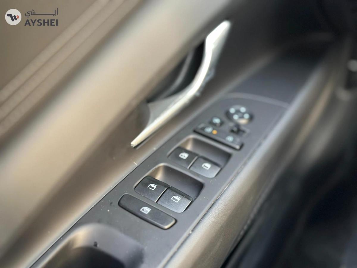 Hyundai Elantra 2025-3-3