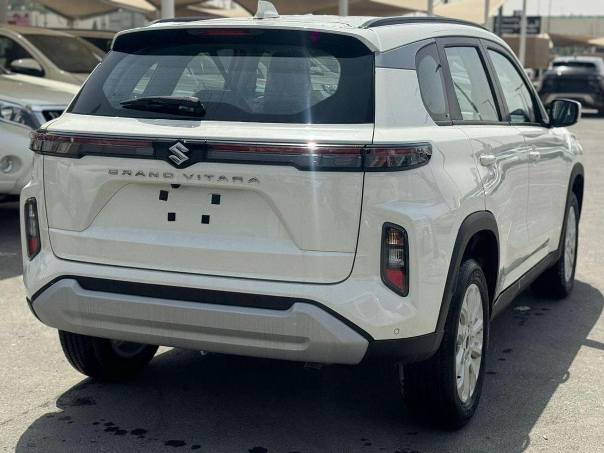 Suzuki Grand Vitara Suzuki Grand Vitara 1.5L Petrol MY2025 GCC-2-2