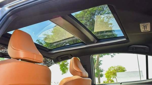 TOYOTA CAMRY LUMIER 2.5L HYBRID FULL OPTION MODEL 2025