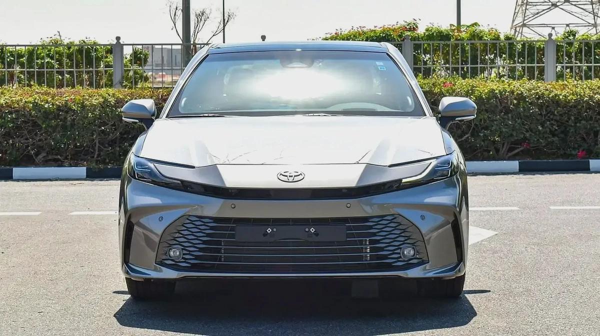 TOYOTA CAMRY LUMIER 2.5L HYBRID FULL OPTION MODEL 2025-0-0