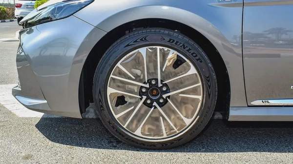 TOYOTA CAMRY LUMIER 2.5L HYBRID FULL OPTION MODEL 2025